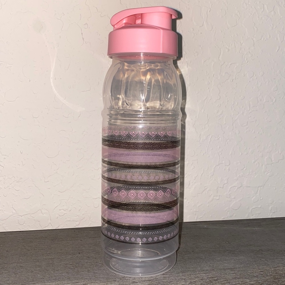 NEW Pink & Grey Water Bottle